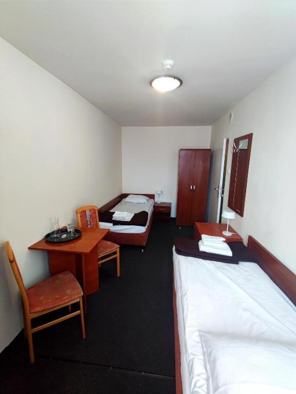 Plonia Economy Hostel Szczecin Kültér fotó